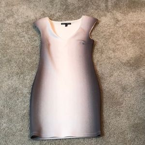 Preowned BEBE sleeveless straight stretchy dress - small